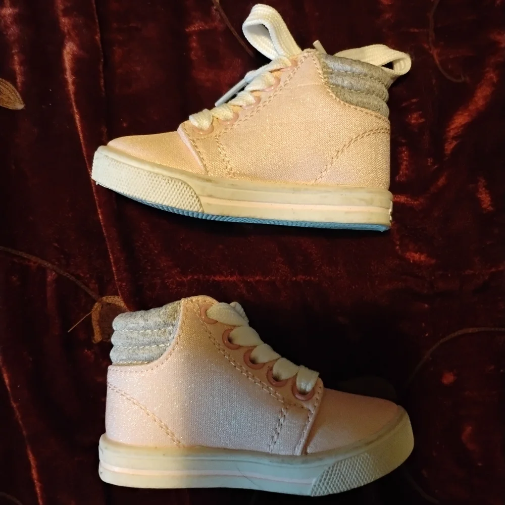 Simple Joys by Carter’s Baby Girl Pink Shimmer High-Top Sneakers - Size 4M